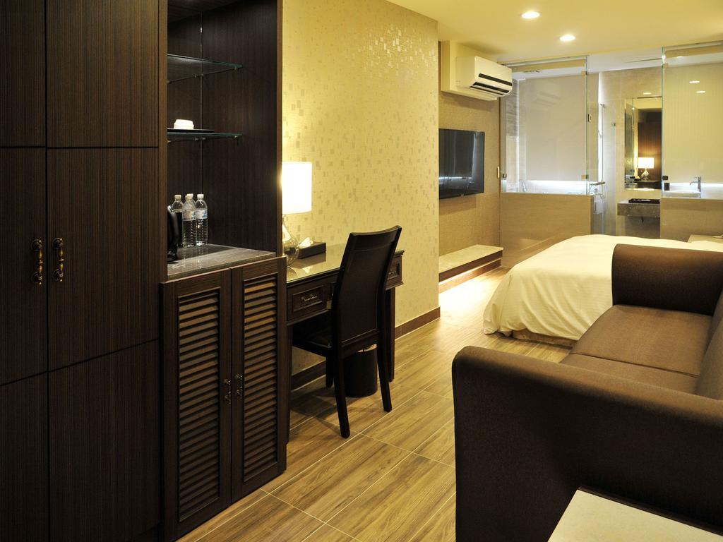 Maple Hotel Tainan Dış mekan fotoğraf