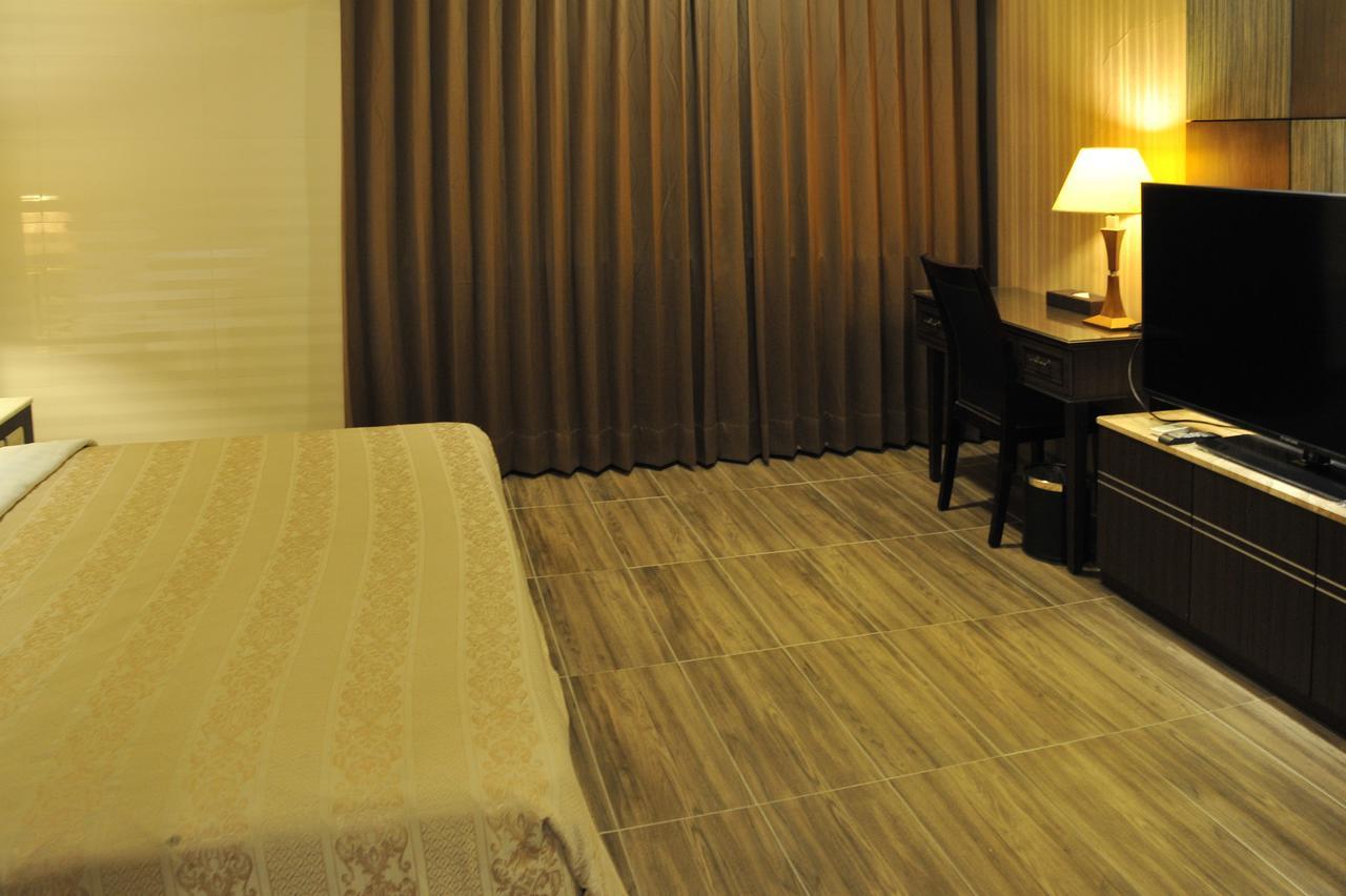 Maple Hotel Tainan Dış mekan fotoğraf