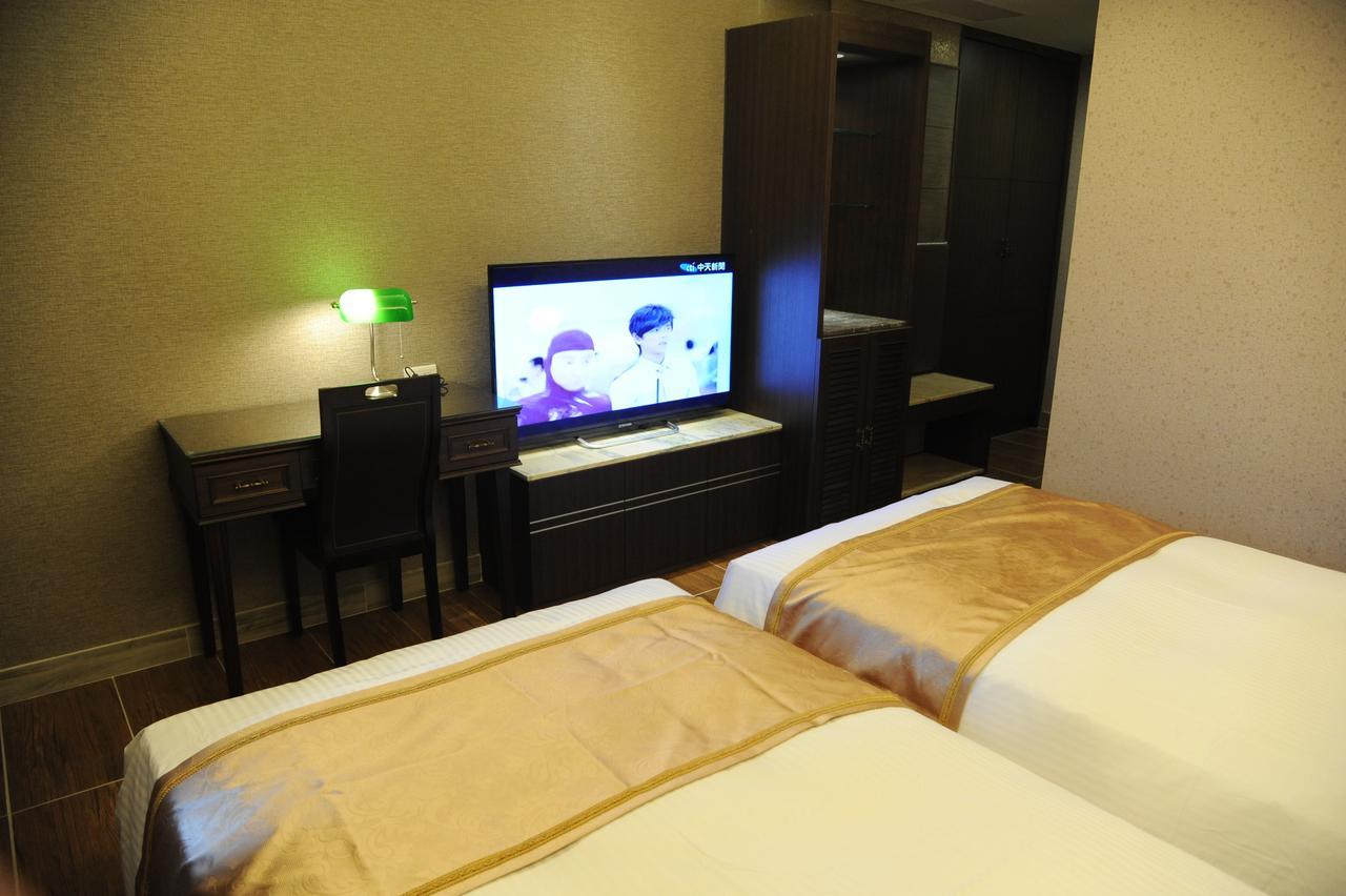 Maple Hotel Tainan Dış mekan fotoğraf