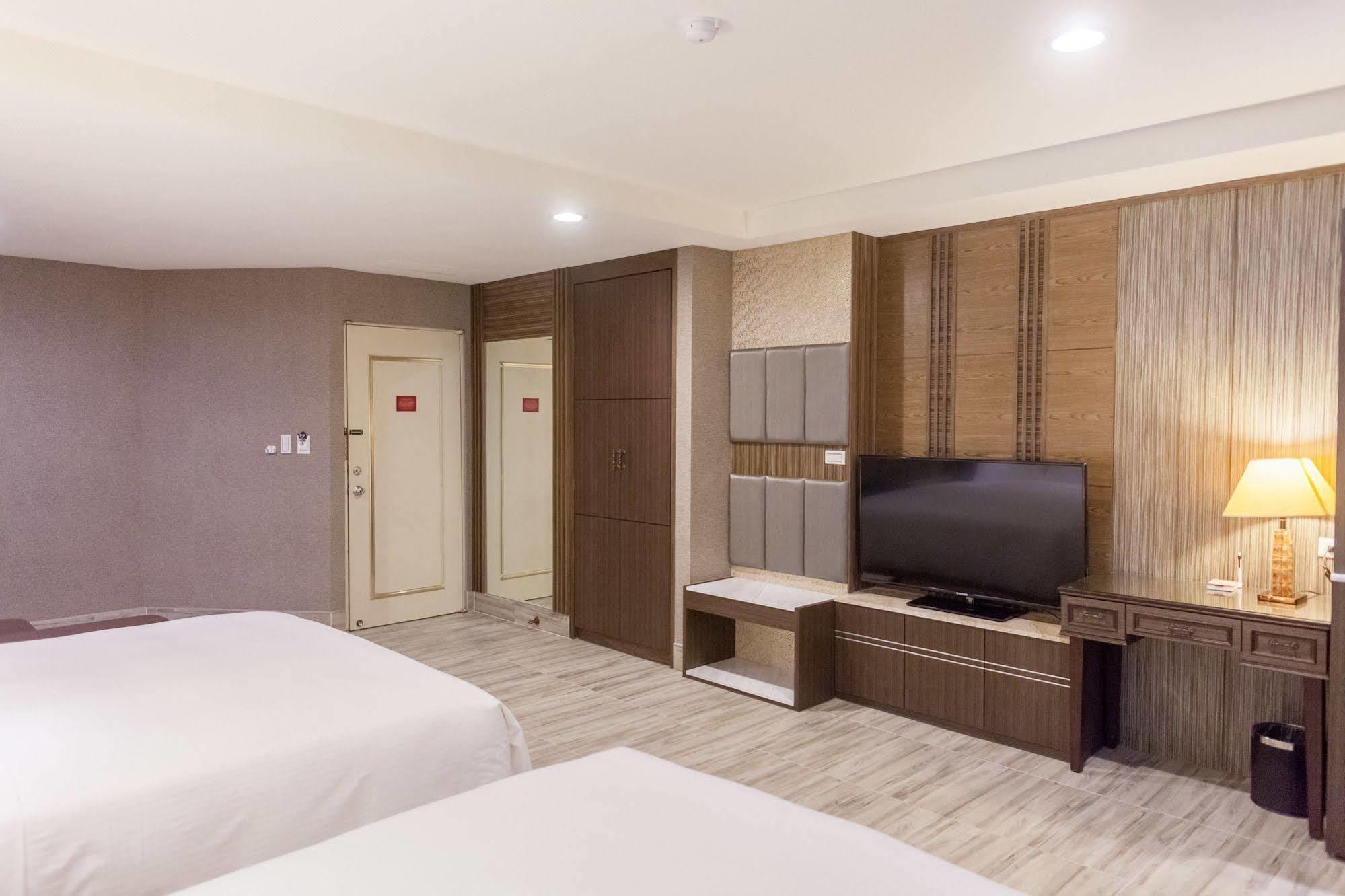 Maple Hotel Tainan Dış mekan fotoğraf